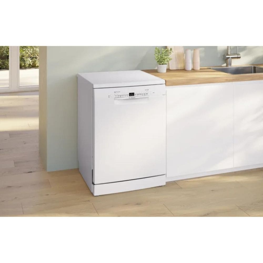 Bosch 14 Place Settings, Free Standing Dishwasher with TrueSteam And Wifi (SMS6IKW01I 14 PS, White)