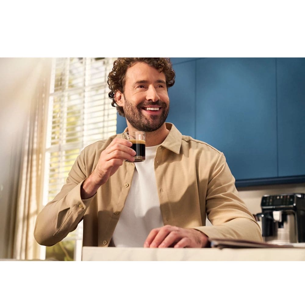Philips 1.8 Litres Fully Automatic Bean to Cup Espresso Coffee Machine with Milk Frother (EP3221/40, Black)